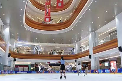 潮玩攻略 | 王一博、夏雨、释小龙最爱的运动，你要来滑动一“夏”吗？